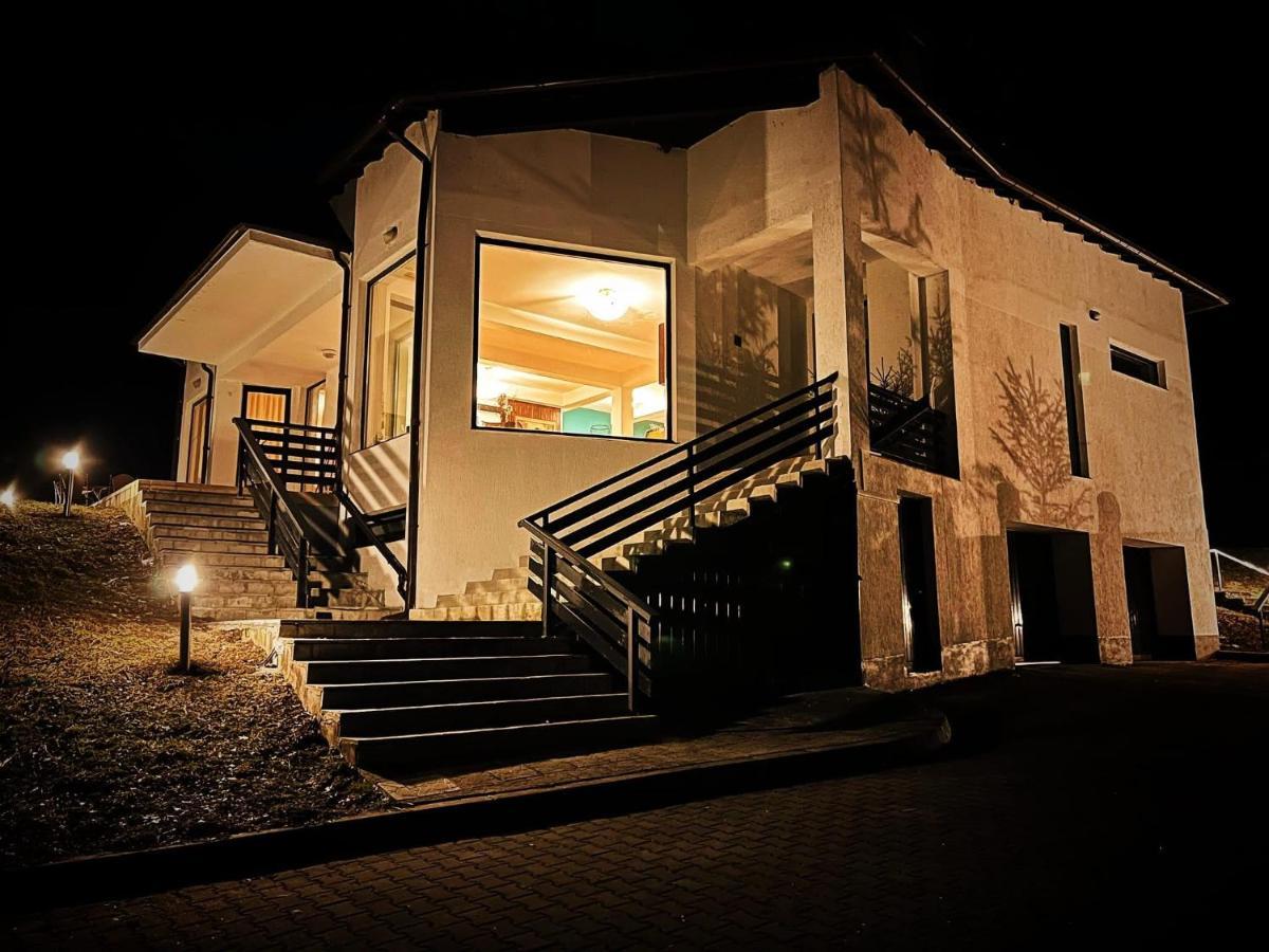 Villa & Spa 4Temporadas - Plaiul Foii Zărneşti المظهر الخارجي الصورة
